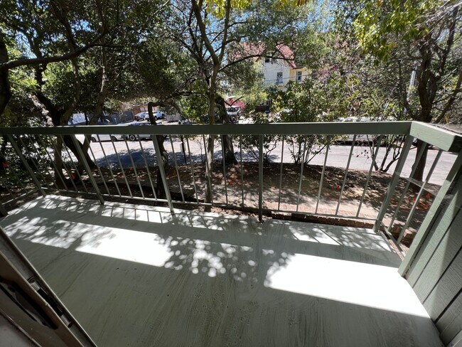 Building Photo - 2700 Le Conte Ave