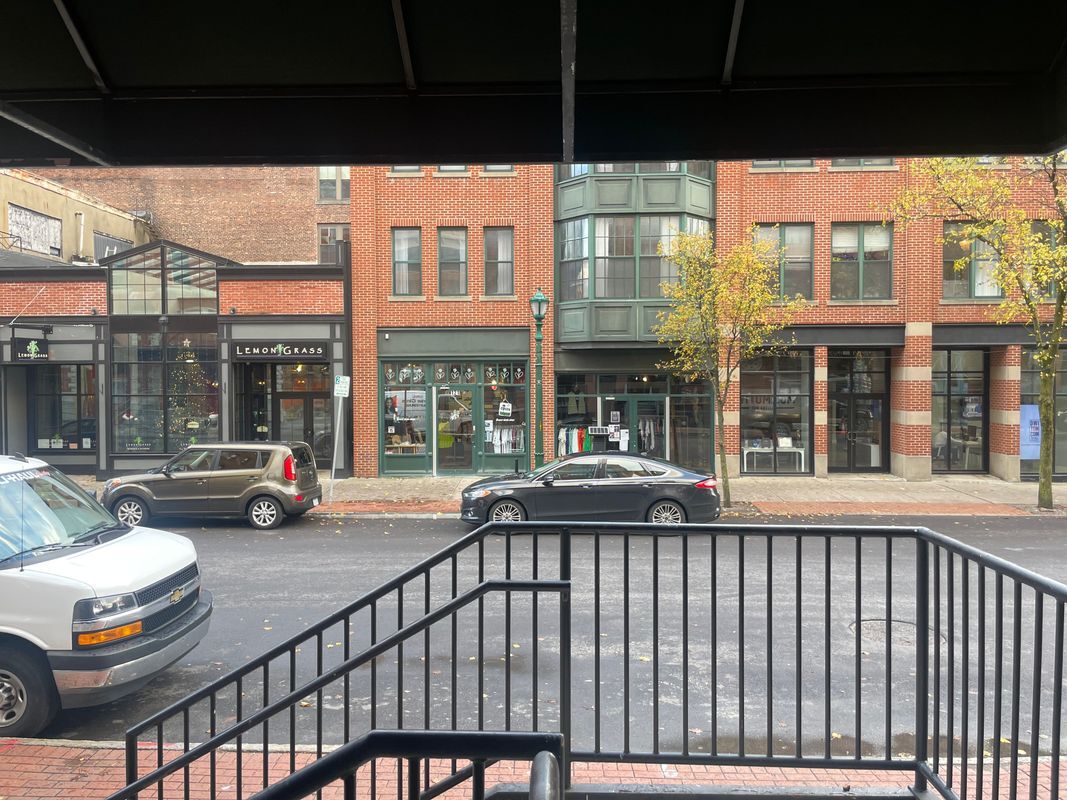 Building Photo - 110 Walton St