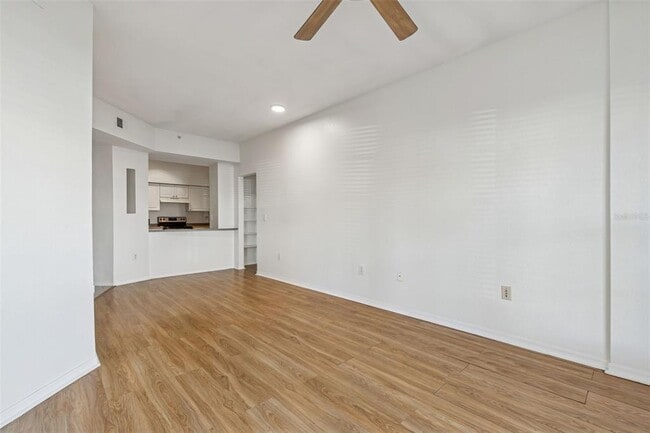 Building Photo - 501 S Moody Ave