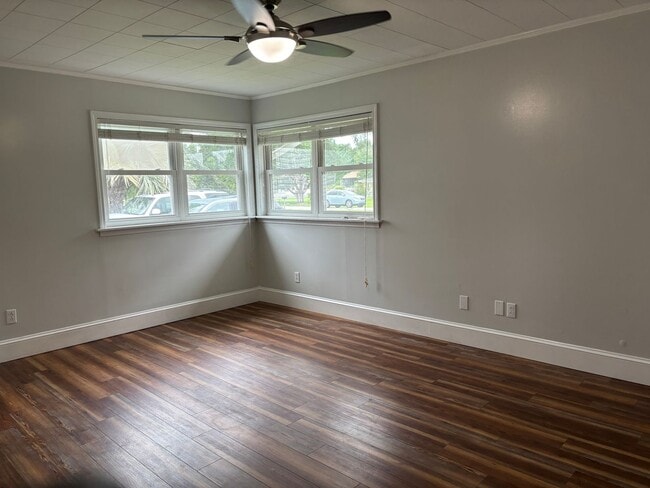 Building Photo - Updated 2 bedroom with Bonus room home in ...