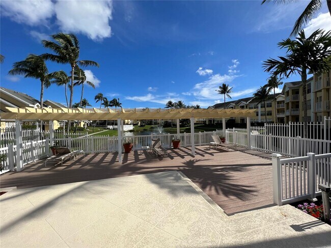 Building Photo - 6292 La Costa Dr