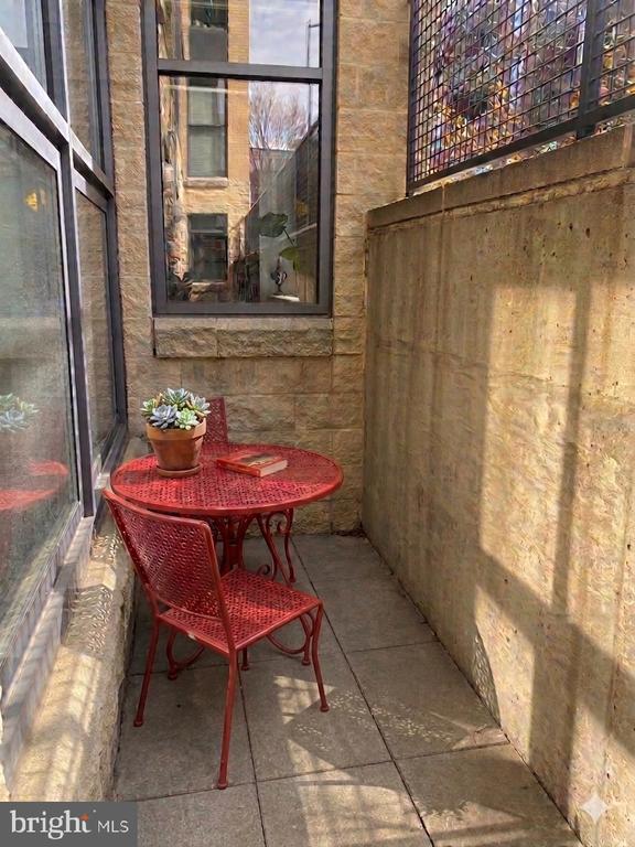 Building Photo - 2301 Champlain St NW