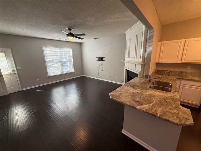 Building Photo - 4645 Valais Ct