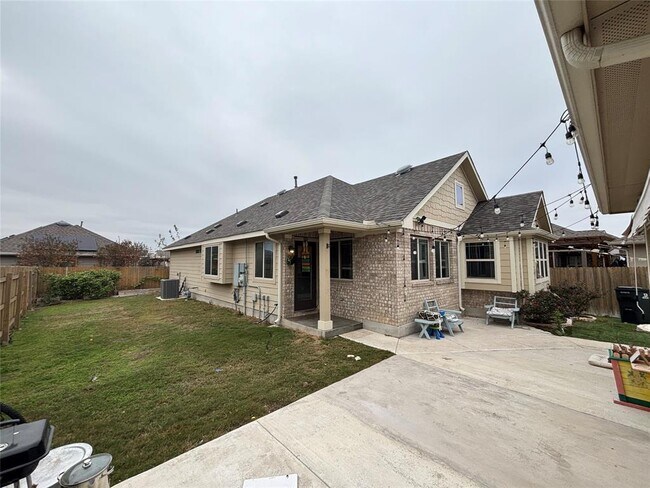 Building Photo - 116 Lasino Dr