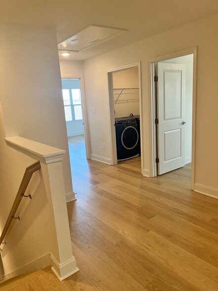 Hallway second floor - 1335 Mountain Quail Cir
