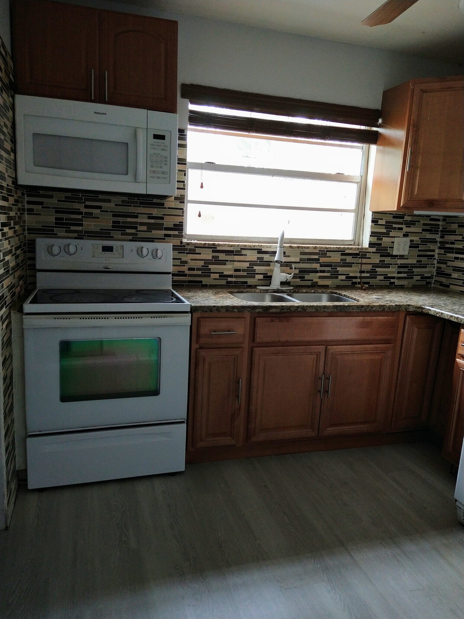 Building Photo - 335 NW 50th St