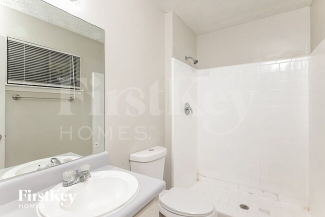 Building Photo - 3393 Hollow Tree Dr