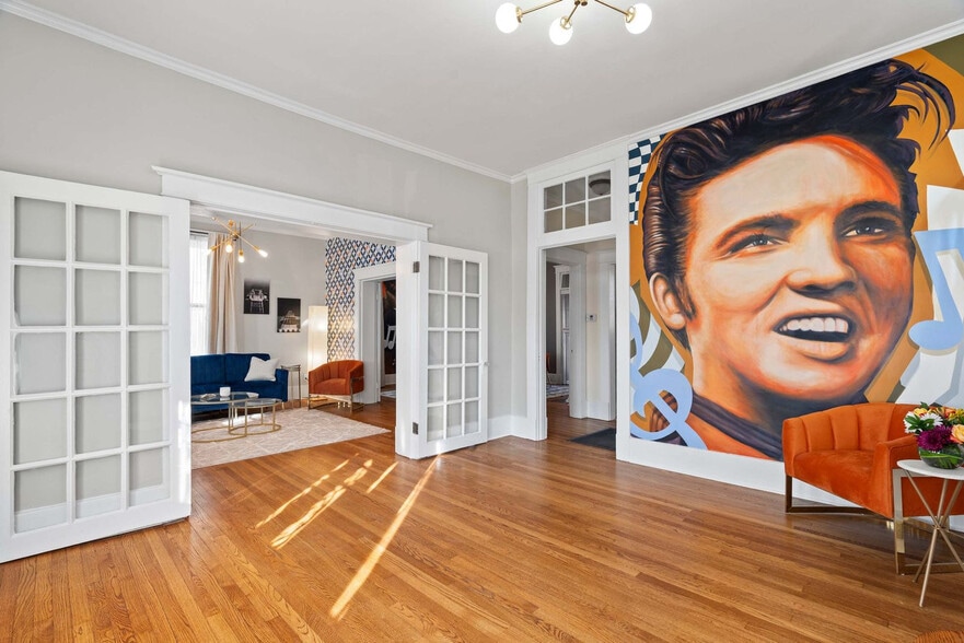 Building Photo - 30 N Auburndale St