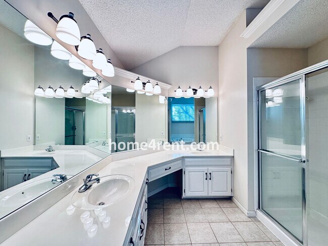 Building Photo - Blue Valley Northwest home on a cul-de-sac w/ granite counters, ss appliances and fenced yard!