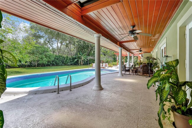 Building Photo - 6551 SW 126th St