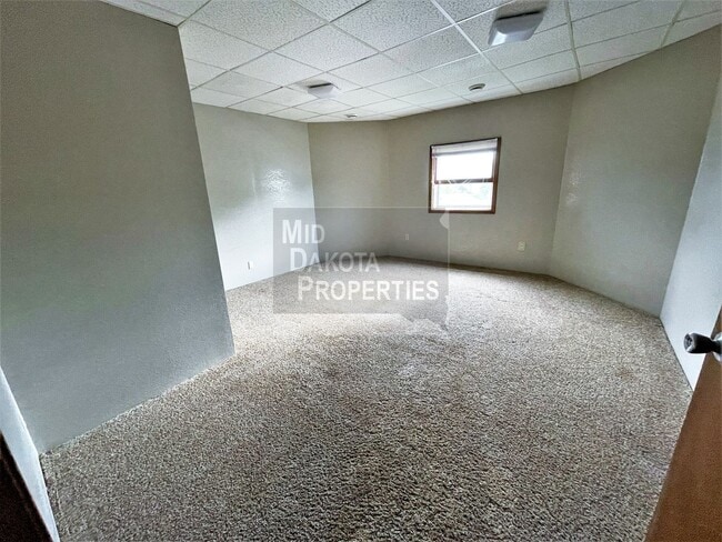 Building Photo - 420 E 6th Ave