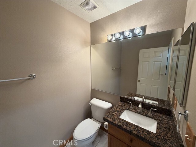 Building Photo - 821 N Siavohn Dr