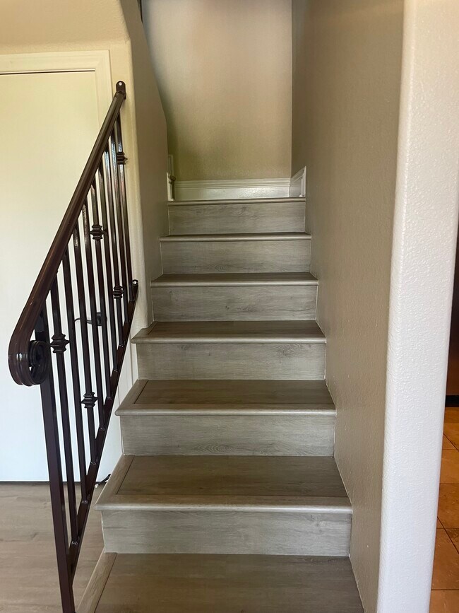 Building Photo - 3969 Nobel Dr