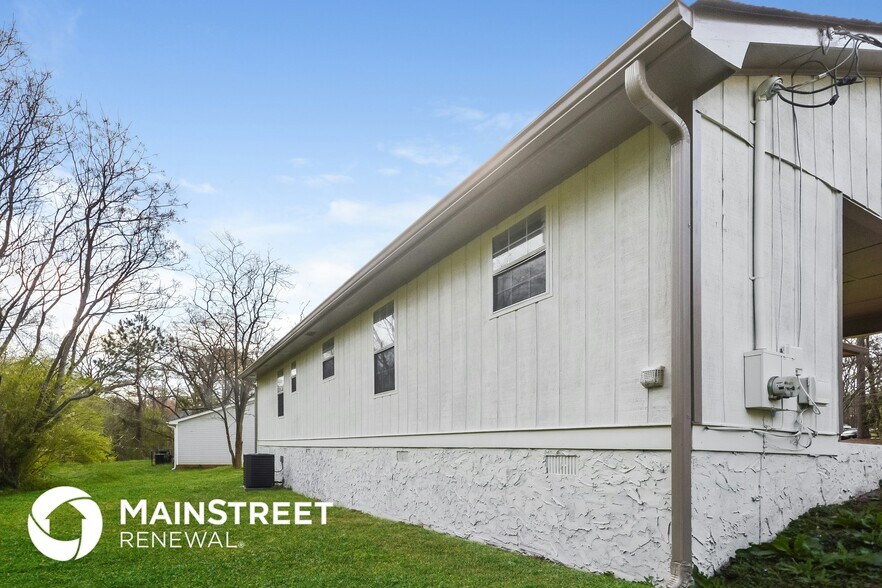 Building Photo - 10106 Stone St NW