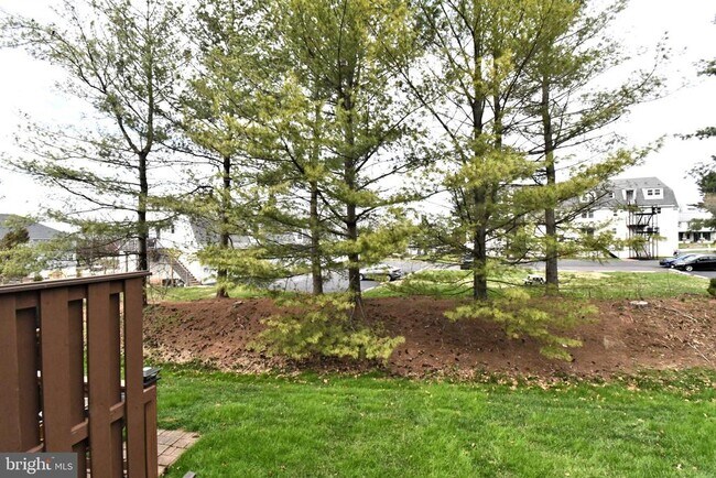 Building Photo - 1039 Greenes Way Cir