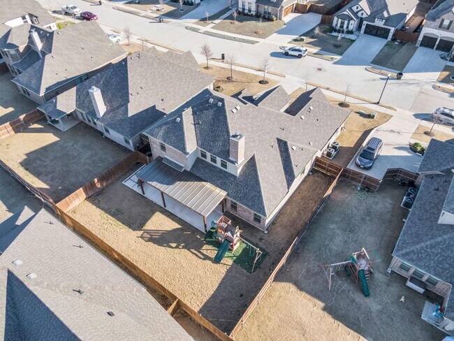 Building Photo - 4409 Dandelion Ln