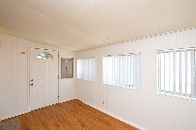 Building Photo - Scottsdale Mobile Estates!