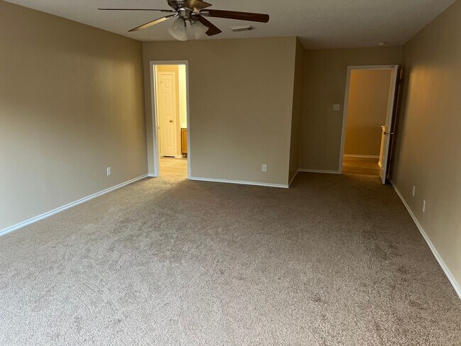 Building Photo - 7714 Red River Bay
