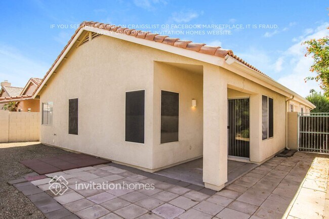 Building Photo - 13146 W Alvarado Cir