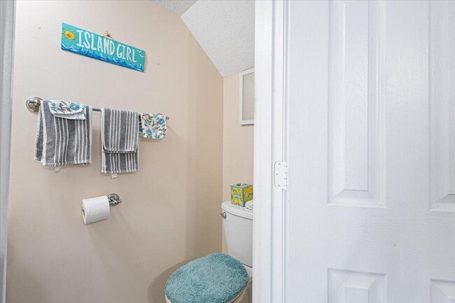 Building Photo - 1300 Seaway Dr