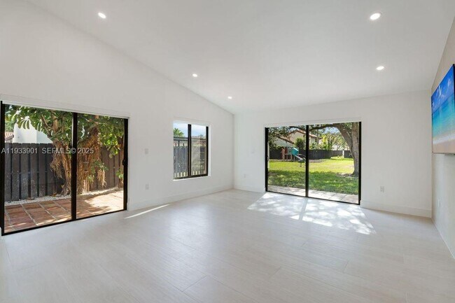 Building Photo - 11256 SW 90th Ln