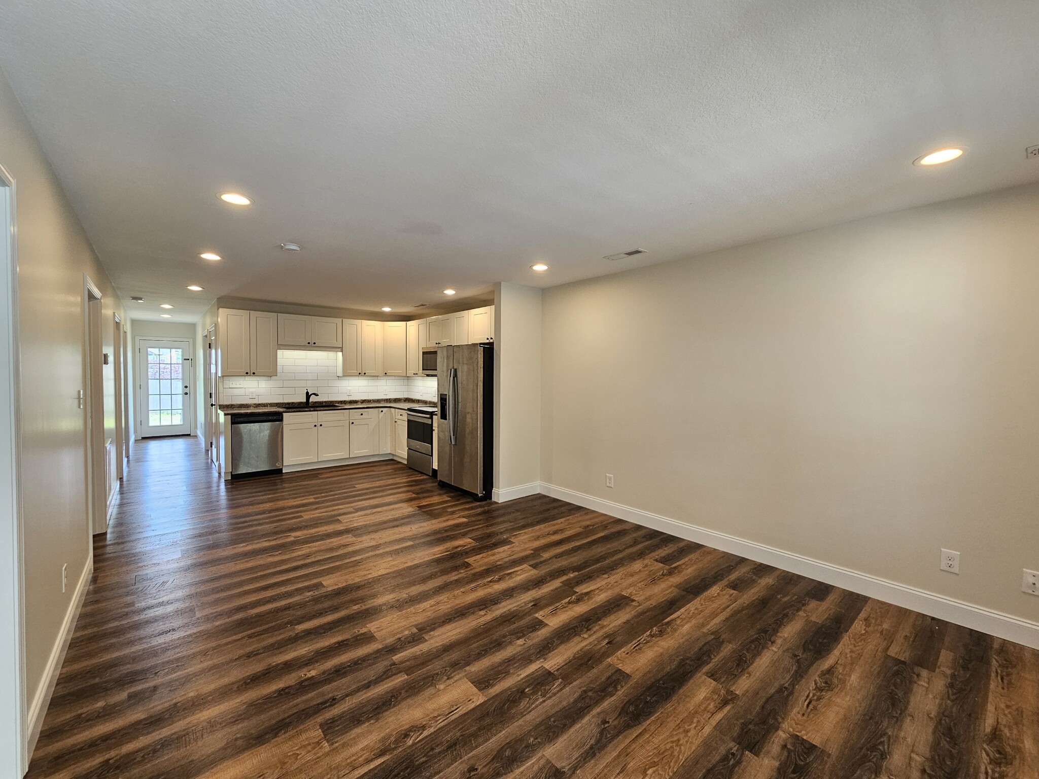 Living Room - 517 Hendrickson St
