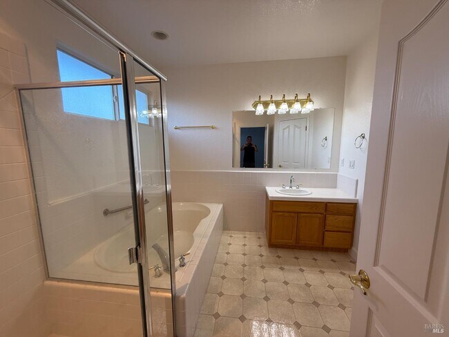 Building Photo - 316 Acadia Dr