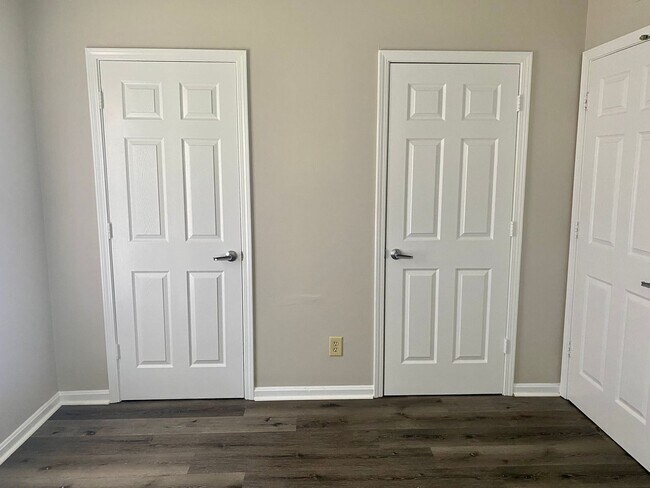 Building Photo - Second floor 2 bedroom apartment- Section 8 accepted- **1/2 off your first month**