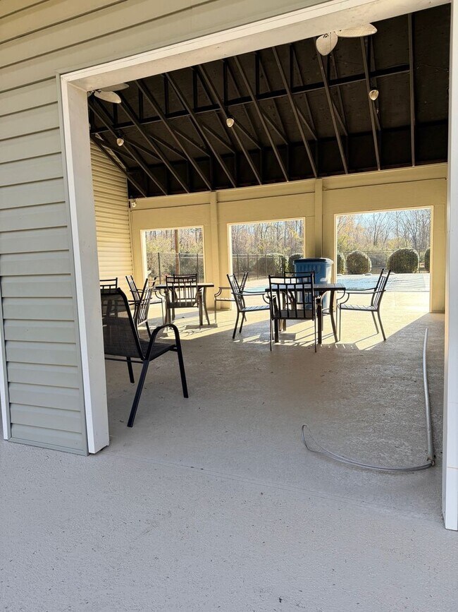 Building Photo - 103 Chestnut Ridge