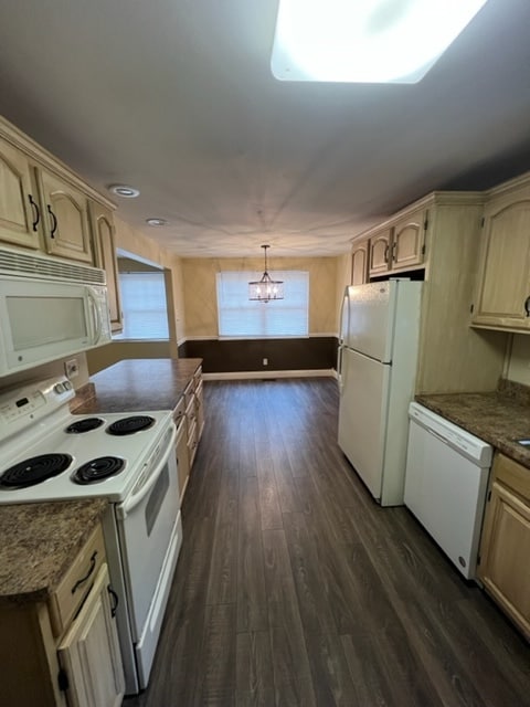 Building Photo - 39 Forest Ave