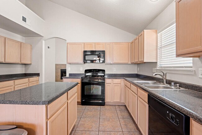 Building Photo - 5432 Santiago Roque Dr