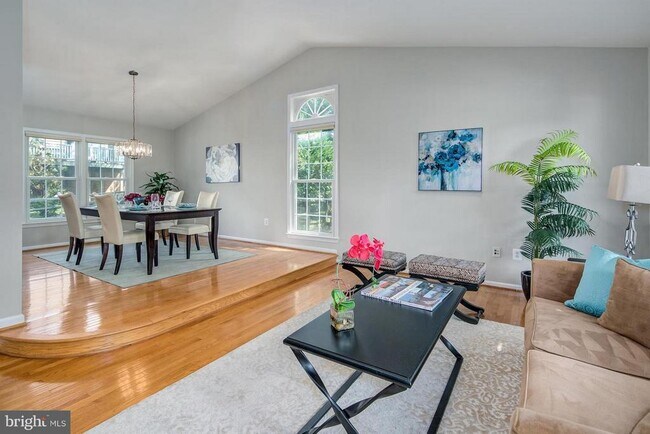 Building Photo - 26 Lily Pond Ct