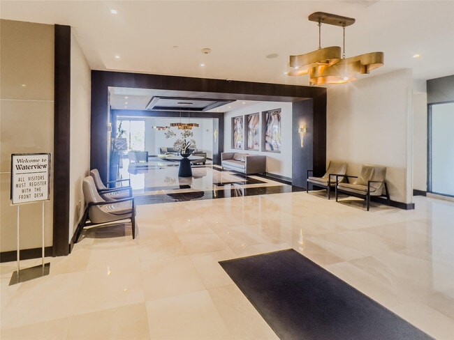 Building Photo - 20515 E Country Club Dr