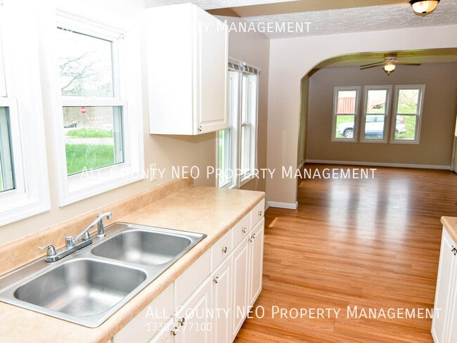 Building Photo - 1247 Grand Blvd