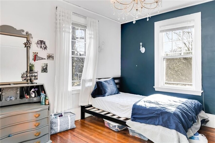 Building Photo - 21 Elton St