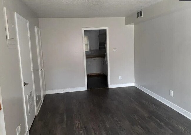 Building Photo - 5431 Remuda Dr