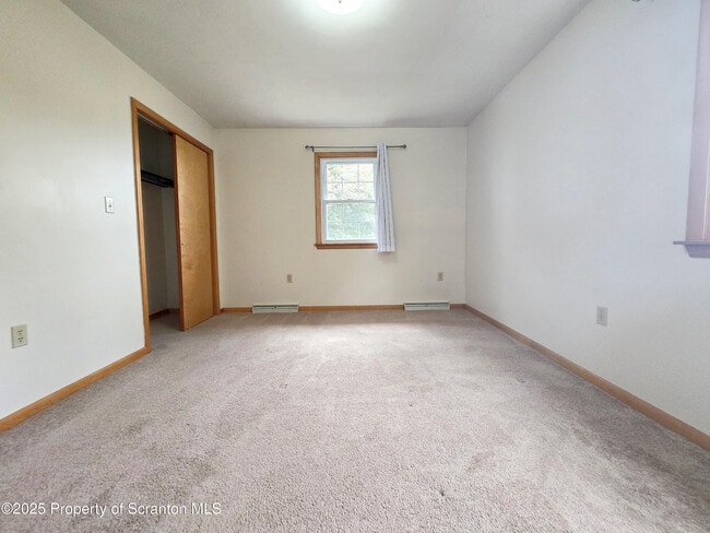 Building Photo - 925 Jessup Ave