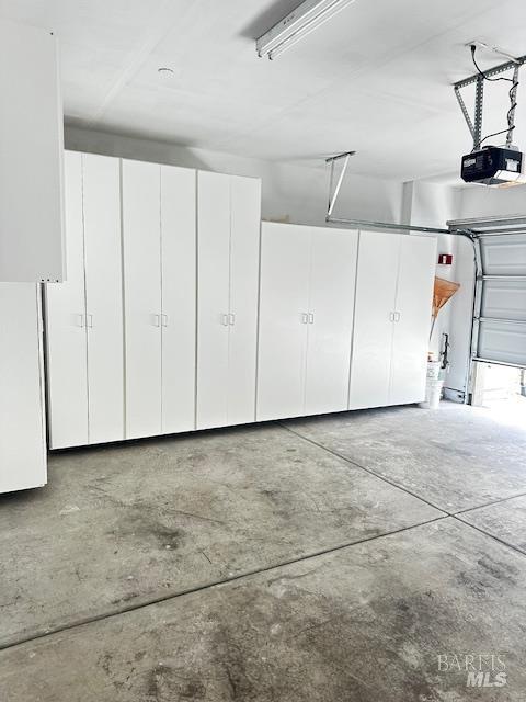 Building Photo - 2056 Parsons Dr