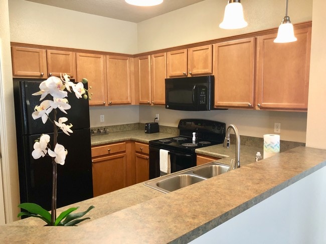 Building Photo - 9747 Tranquility Lake Cir