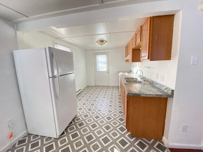 Building Photo - 809 Kingsley St