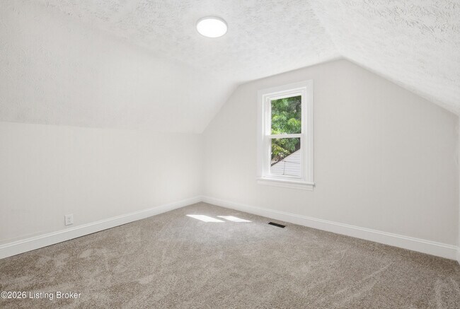 Building Photo - 1219 Becker Ave