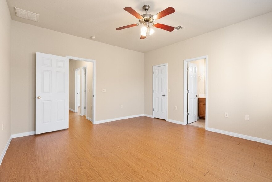 Building Photo - 1810 Adina St