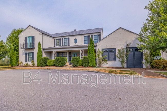 Building Photo - 103 Alester Square