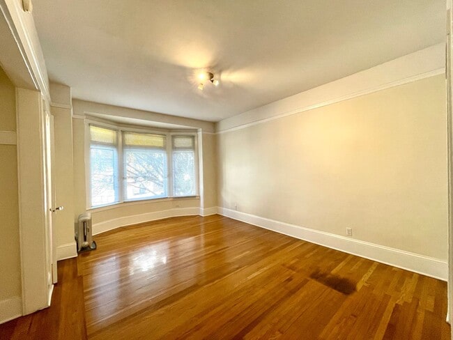 Building Photo - 440 Hyde St