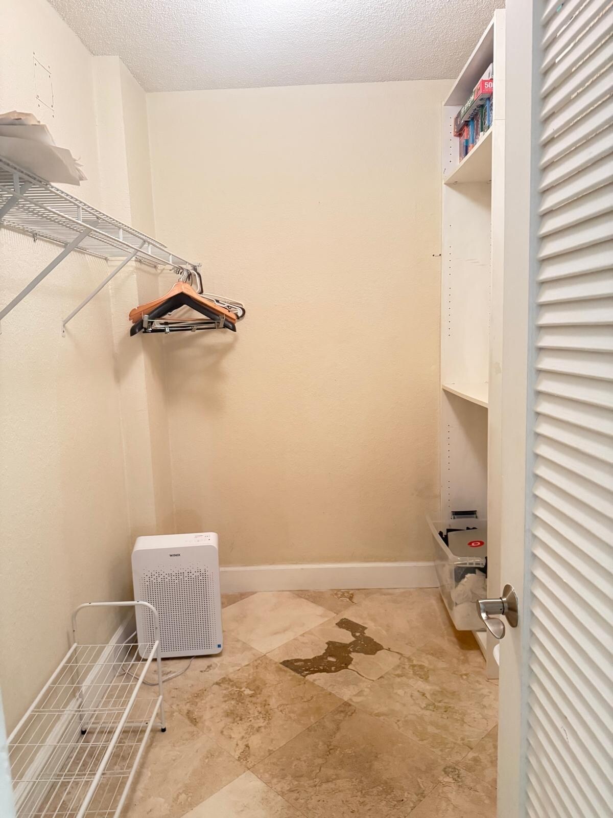 Building Photo - 2900 NE 30th St