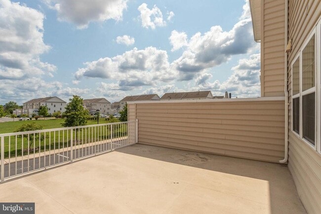 Building Photo - 25636 Pleasant Valley Rd