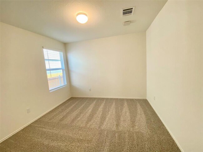 Building Photo - 204 Meaningful Dr