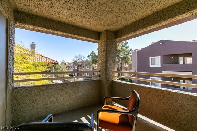 Building Photo - 5054 S Rainbow Blvd