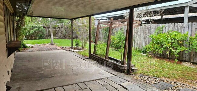 Building Photo - 5030 Merganser Dr
