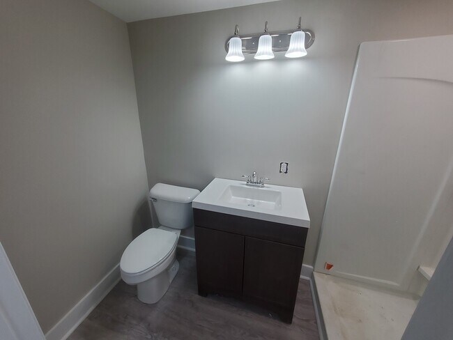 Building Photo - 405 N Boren St